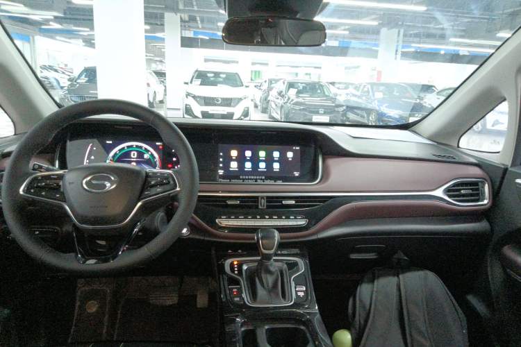 Used GAC Trumpchi M6 2023 PRO 270T DCT Luxury Edition
