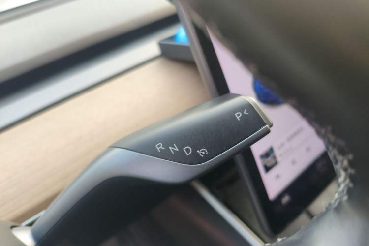 Used Tesla Model 3 2019 Long-Range Rear-Wheel-Drive Version
