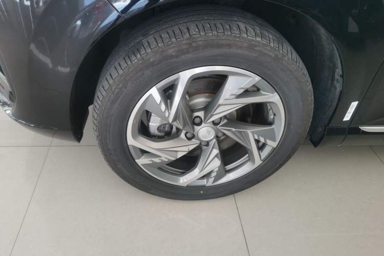 Used Hongqi HS3 PHEV 2024 PHEV 115km Jingwei Edition
