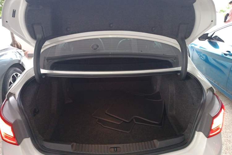 Used Buick Verano 2018 Sedan 20T Dual-Clutch Leading Model
