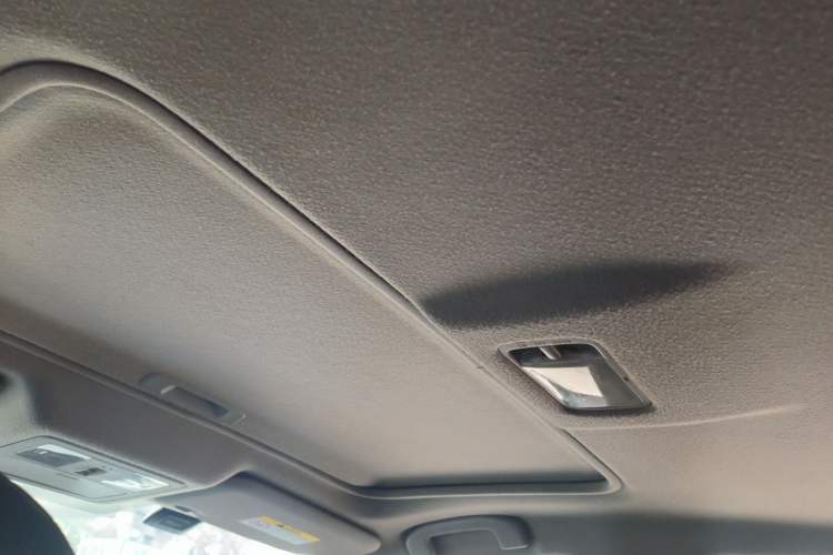 Used Nissan Tiida 2016 1.6L CVT Cool Dynamic Edition