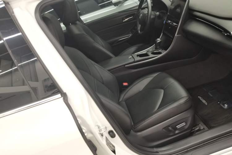 Used Toyota Avalon 2022 Dual-Engine 2.5L Luxury Edition