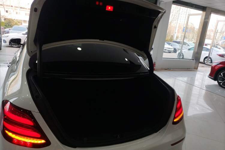 Used Mercedes-Benz E-Class 2016 E 200 L Sport Edition