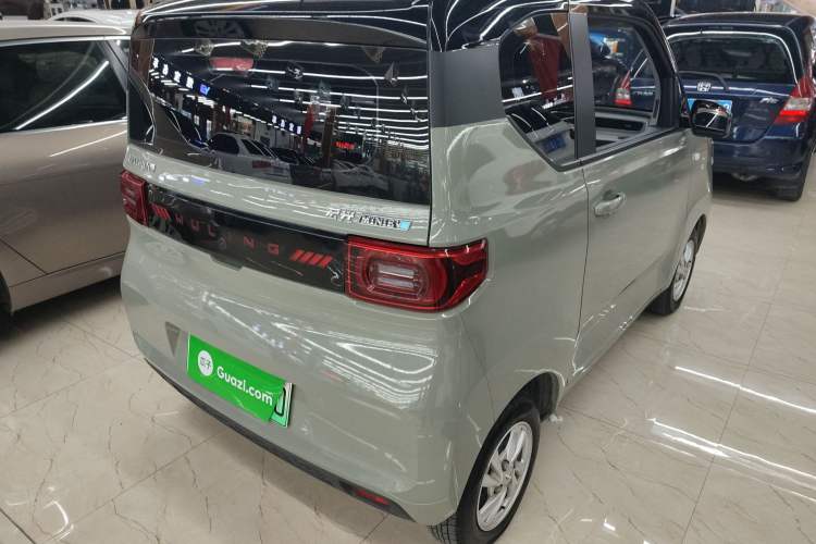 Used Wuling Hongguang MINIEV 2021 Macaron Premium Model – Lithium Iron Phosphate
