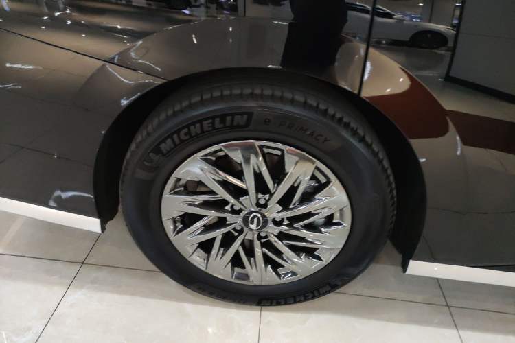 Used GAC Trumpchi Xiangwang M8 2025 Kunkun Series Max Luxury Cabin
