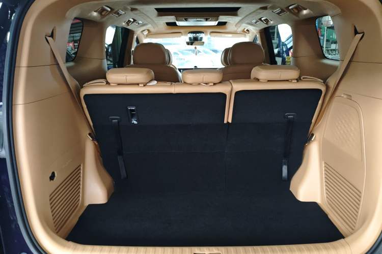 Used VOYAH Dream 2024 PHEV Ultra-Long Range Flagship Edition