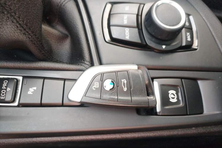 Used BMW X1 2016 sDrive18Li Premium Edition