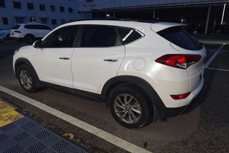 Used Hyundai Tucson 2015 1.6T Dual-Clutch Two-Wheel-Drive Smart Model
