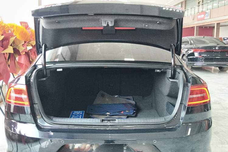 Used Volkswagen Magotan 2019 330TSI DSG Luxury Version China VI Standard