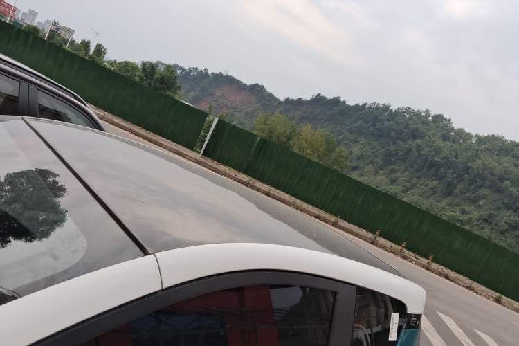 Used Chery Little Ant 2022 Restyled Version Sweet Pink Edition Half-Sugar Version 30.6 kWh 30 kW 301 km
