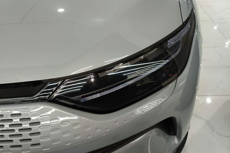 Used Leapmotor C11 2024 Range-Extended 300 Luxury Edition
