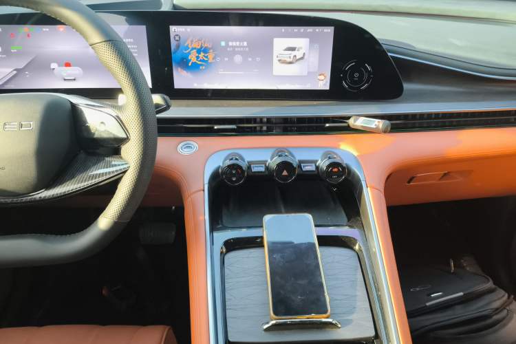 Used  Lingyun 2025 400T Four-Wheel-Drive International Version
