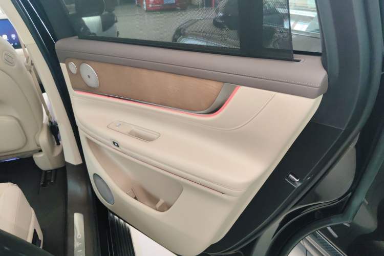 Used Hima AITO M9 2024 Range-Extended Ultra Version 42 kWh 6-Seater Model
