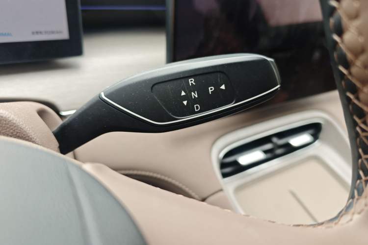 Used Chery Tiggo 8 PLUS C-DM 2025 1.5T 116 km Prestige Version 5 Seats