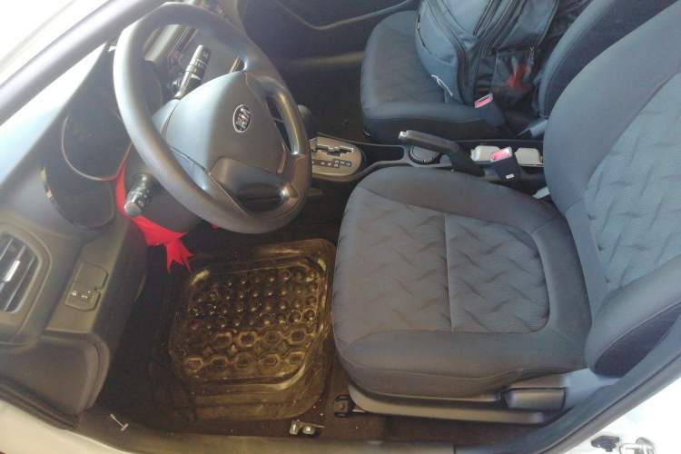 Used Kia K2 2015 Sedan 1.4L Automatic GLS