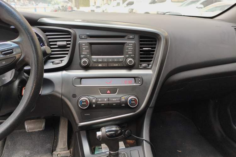 Used Kia K5 2014 2.0L Automatic GLS
