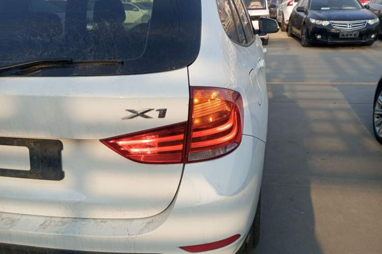 Used BMW X1 2014 sDrive18i Leading Model
