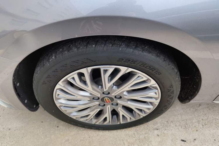 Used Hongqi H5 2023 2.0T Automatic Smart Connect Flagship Edition
