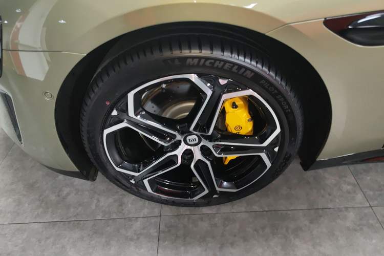 Used  SU7 2024 Rear-Drive Long-Range Intelligent Driving Version