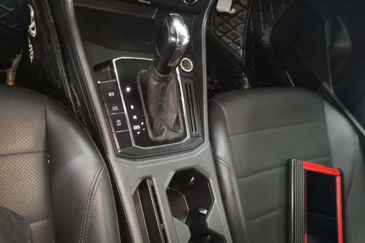 Used Volkswagen Lavida 2018 1.5L Automatic Comfort Edition China V Standard