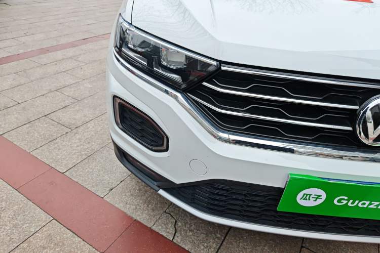 Used Volkswagen T-ROC 2018 280TSI DSG Two-Wheel Drive Advanced Version China V Emission Standard
