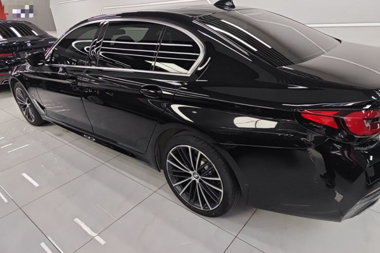 Used BMW 5 Series 2022 Second Facelift 530Li Leading Edition M Sport Package
