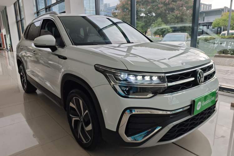 Used Volkswagen Tharu 2024 300TSI Two-Wheel-Drive Full Moon Edition
