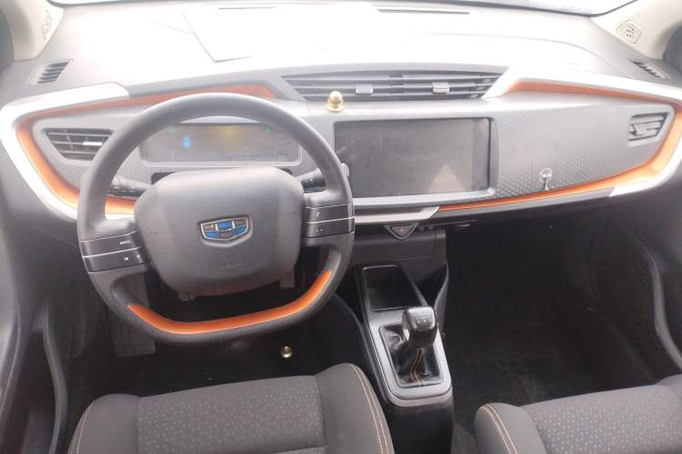 Used Geely Auto Vision X1 2017 1.3L Manual Frenzy Edition
