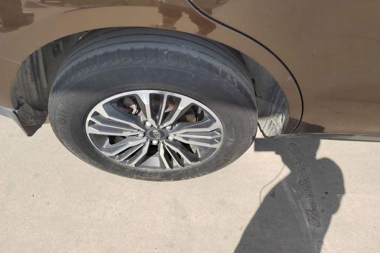 Used Geely Auto Vision X6 2016 1.8L Manual Luxury Edition
