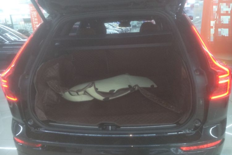 Used Volvo XC60 2023 B5 4x4 Smart Luxury Edition
