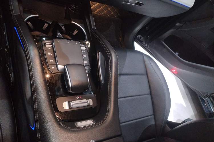 Used Mercedes-Benz GLE Coupe 2020 GLE 350 4MATIC Coupe SUV Fashion Model
