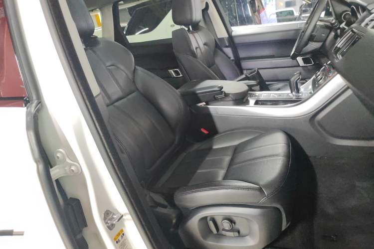 Used Land Rover Range Rover Sport 2016 3.0 SC V6 SE
