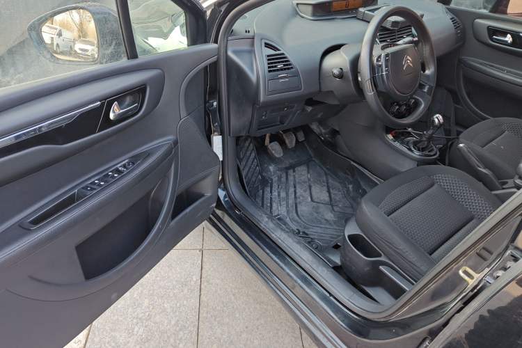 Used Citroen C-Quatre 2013 Sedan 1.6L Manual - Prestige Model