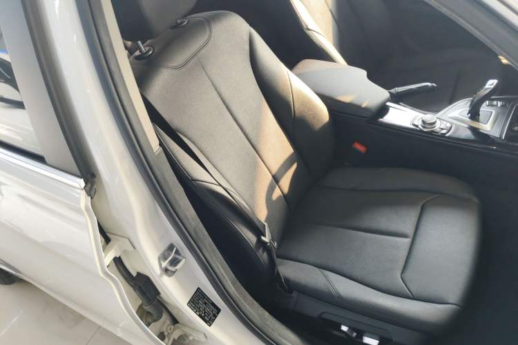 Used BMW 3 Series 2016 320Li Fashion Model
