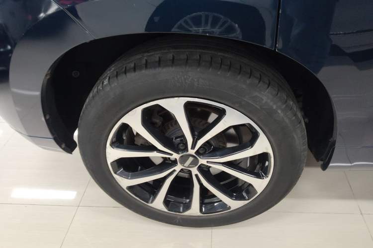 Used Wey VV7 2019 Upgraded Model 2.0T Ultra-Luxury Version China VI Standard
