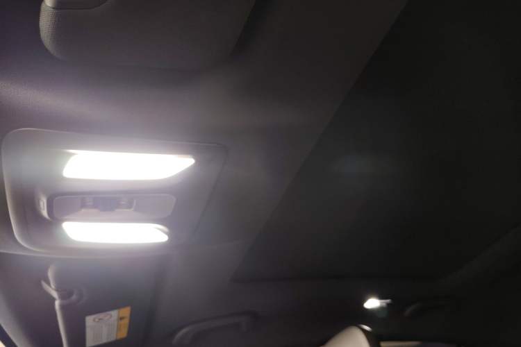 Used Changan UNI-V 2022 1.5T Prestige Version