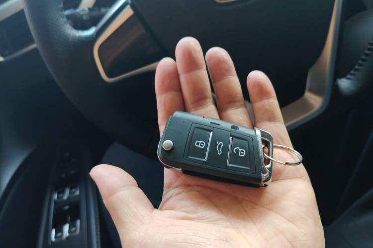 Used Geely Auto Emgrand 2018 1.5L Manual Upward Connect Edition
