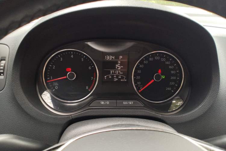 Used Volkswagen Polo 2016 1.6L Automatic Comfort Model
