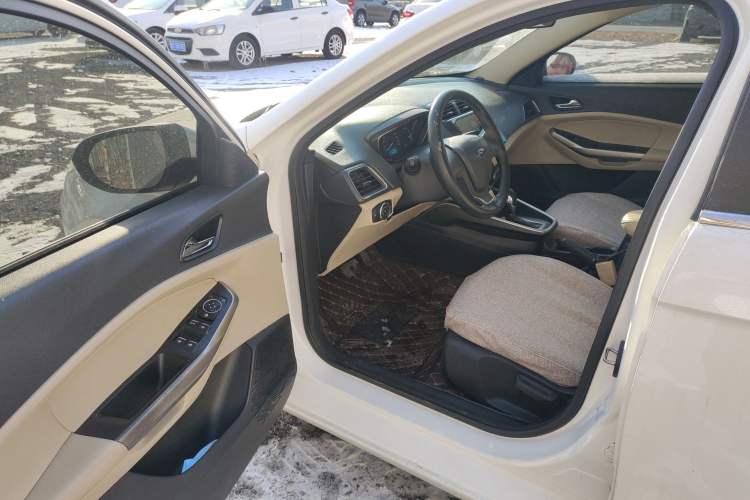 Used Ford Escort 2015 1.5L Automatic Comfort Model
