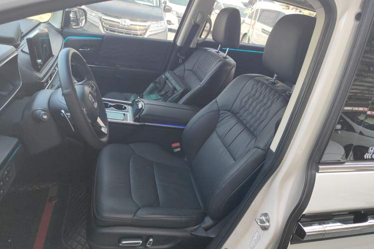 Used Honda Elysion 2022 2.0L eHEV Luxury First Edition