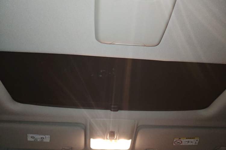 Used Land Rover Discovery 2016 3.0 SC Obsidian Black Heritage Edition SE