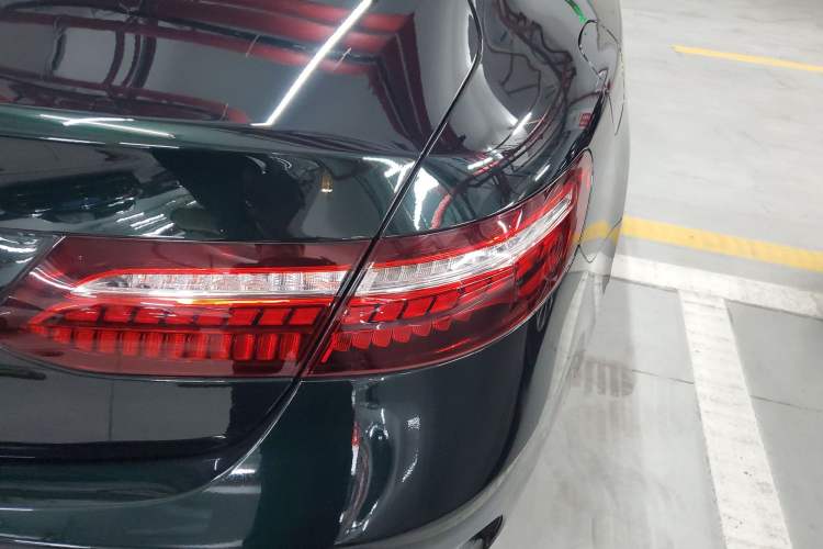 Used Mercedes-Benz E-Class 2021 Facelift E 260 Coupe
