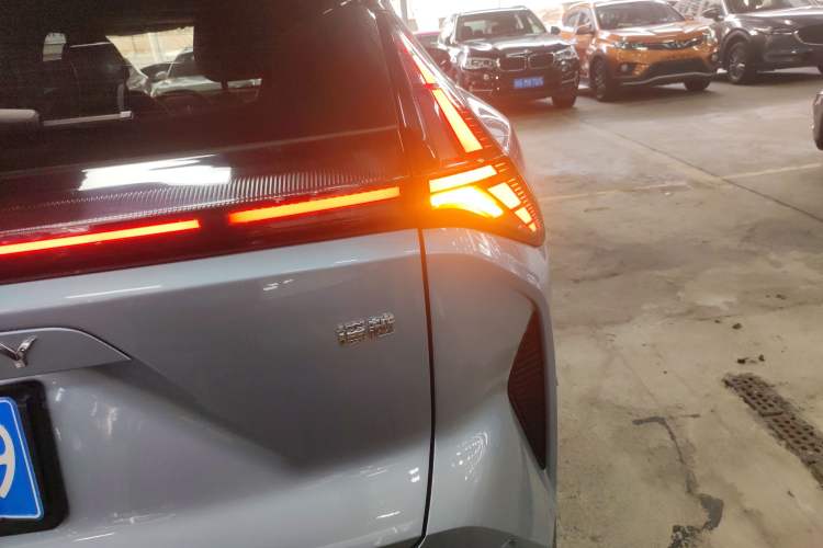 Used Geely Auto FX11 2024 1.5TD DCT Dragon Edition