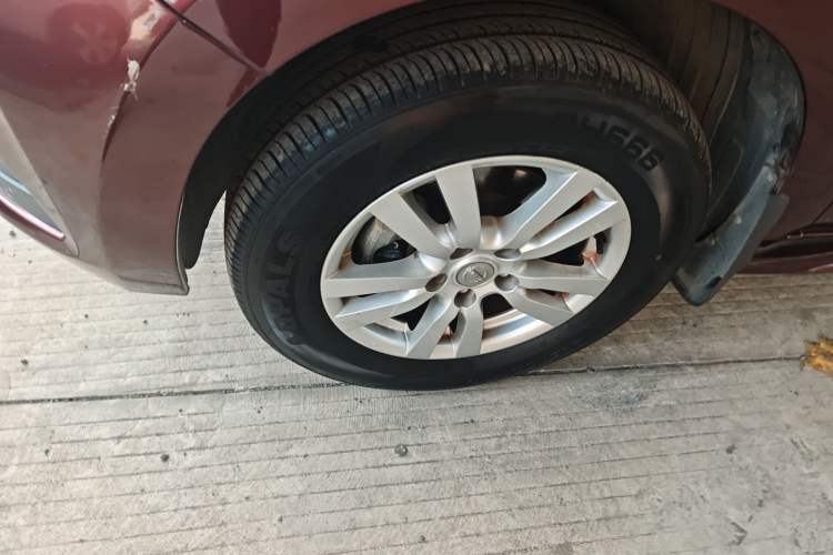 Used Venucia T70 2015 2.0L CVT Smart Choice Edition