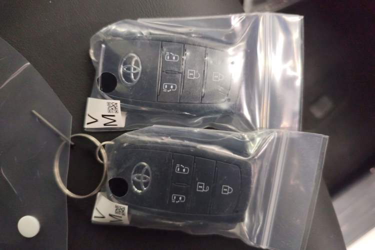 Used Toyota Granvia 2026 Model 2.5L Hybrid Comfort Edition