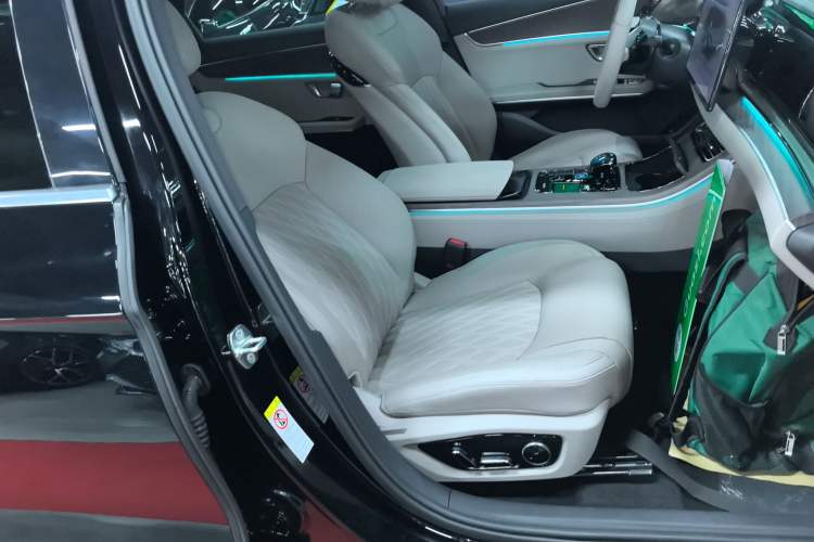 Used BYD Han 2025 DM-i 125KM LiDAR-Powered Intelligent Driving Model
