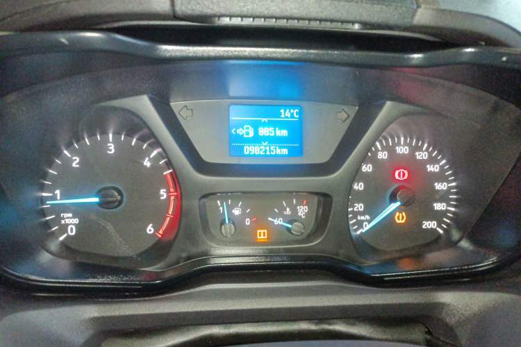 Used Ford Transit 2019 2.0T Diesel Multi-Purpose Commercial Vehicle Short Wheelbase Low Roof 6-Seater China VI Standard
