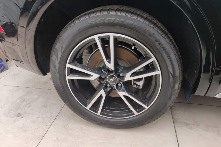 Used Audi Q5L 2023 40T Fashionable and Dynamic Edition
