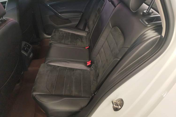 Used Volkswagen Golf 2020 Zhiai Edition 280TSI DSG Luxury Model