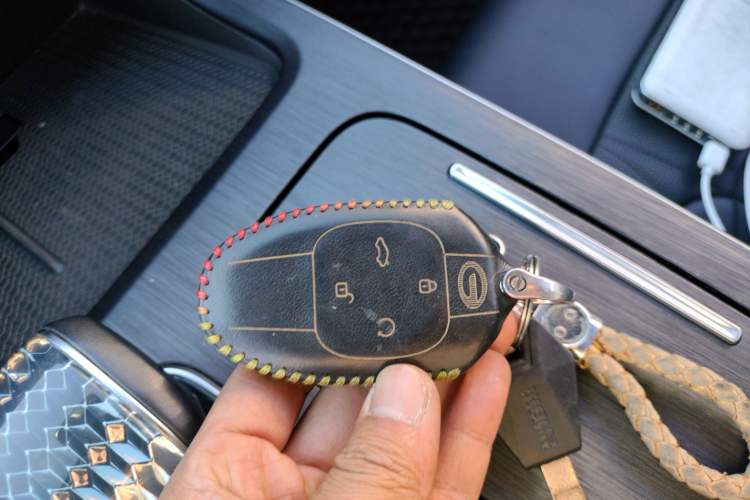 Used GAC Trumpchi GS8 2022 Linghang Series 2.0 TGDI Two-Wheel-Drive Luxury Smart Connectivity Version (7 Seats)